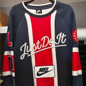 Nike London sweater size S used